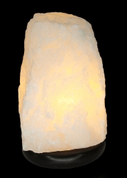 Edelsteinlampe Bergkristall auf Buchesockel mit Elektrik, ca. 2,7 Kg, 17 cm hoch